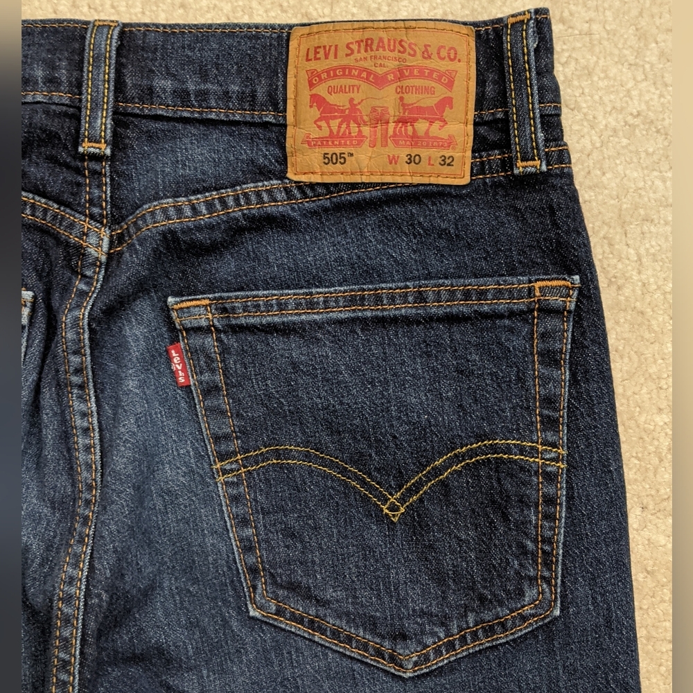 Levi's 505 jeans 30W x 32L - Picture 5 of 11